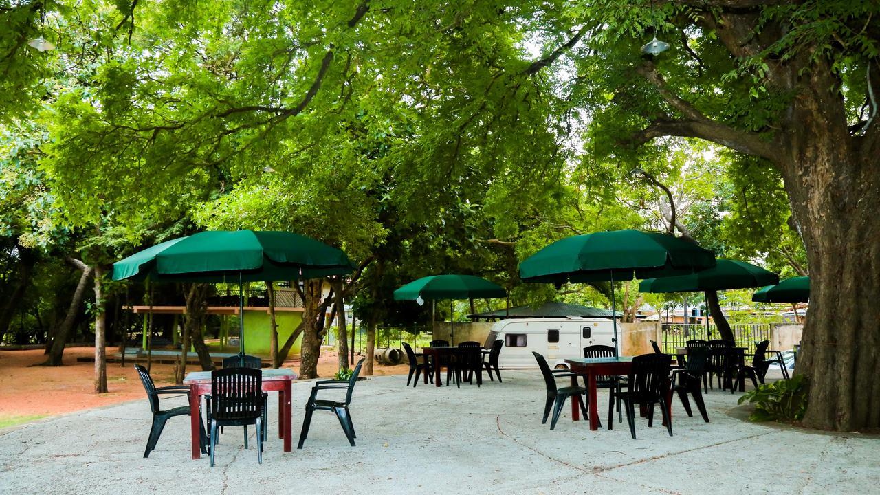 Malwathu Oya Caravan Park Bed & Breakfast Anuradhapura Exterior photo